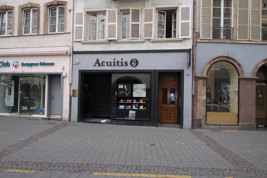 70 M² Strasbourg Appart City Center Номер фото